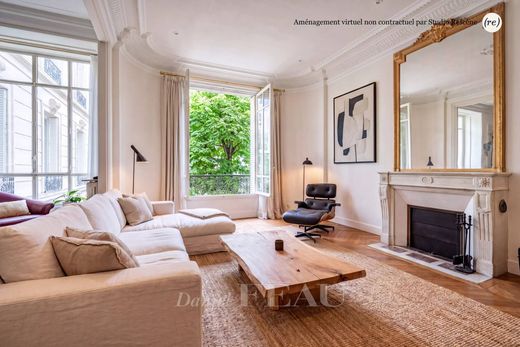 Apartment in Saint-Germain, Odéon, Monnaie, Paris