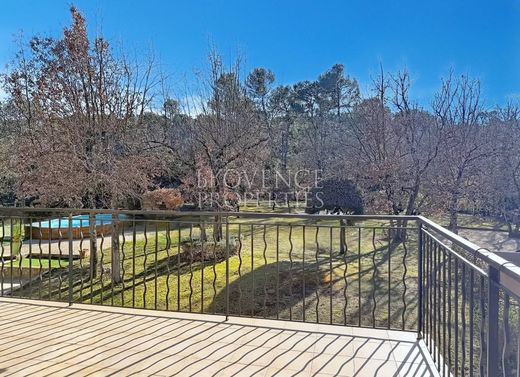 Luxury home in Rougiers, Var