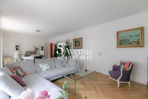 Apartment in Saint-Maur-des-Fossés, Val-de-Marne