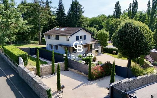 Luxe woning in Charbonnières-les-Bains, Rhône