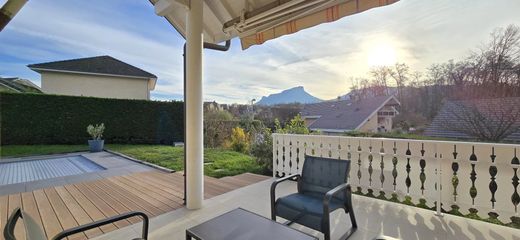 Luxe woning in Challes-les-Eaux, Savoy