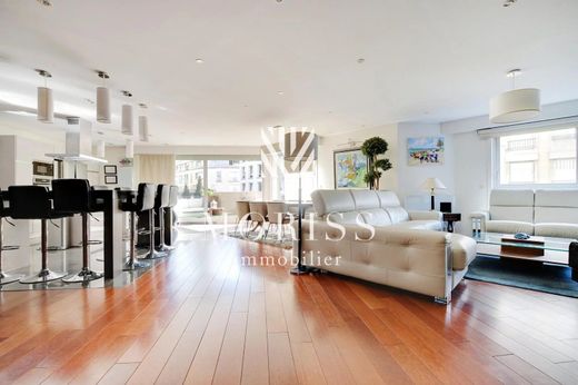 Apartament w Champs-Elysées, Madeleine, Triangle d’or, Paris