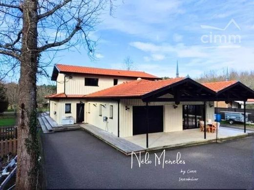 Luxury home in Mios, Gironde