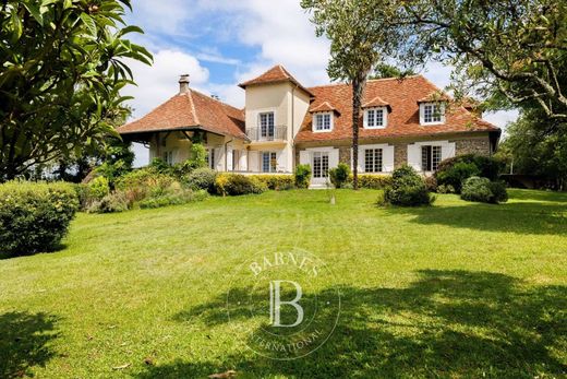 Luxe woning in Orthez, Pyrénées-Atlantiques