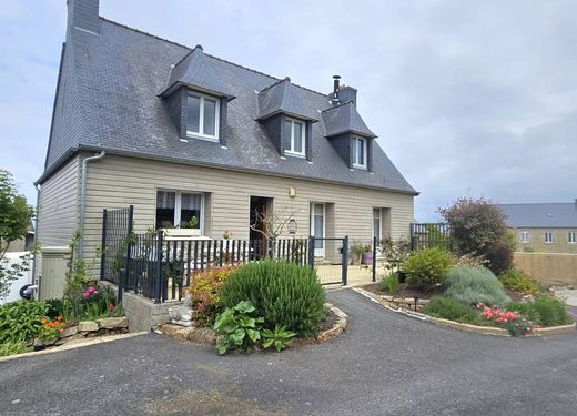 Luxury home in Trélévern, Côtes-d'Armor