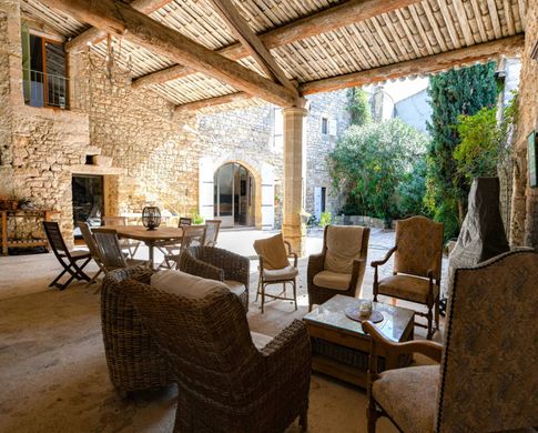 Luxury home in Uzès, Gard