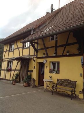 Casa di lusso a Muespach-le-Haut, Alto Reno