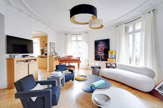 Apartment / Etagenwohnung in Monceau, Courcelles, Ternes, Paris