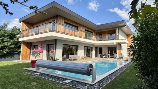 Βίλα σε Annecy, Haute-Savoie