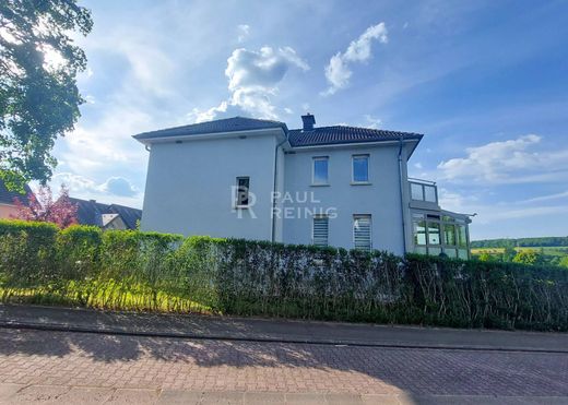 Luxury home in Cruchten, Nommern