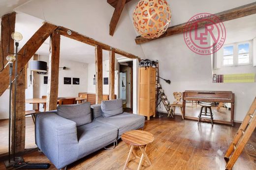 Apartment / Etagenwohnung in Temple, Rambuteau – Francs Bourgeois, Réaumur, Paris