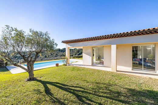 Villa in Villeneuve-Loubet, Alpes-Maritimes