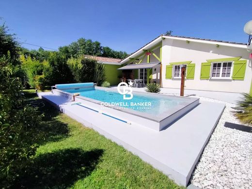 Luxury home in Brach, Gironde