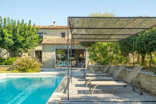 Luxury home in Gordes, Vaucluse