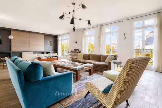 Apartment in Monceau, Courcelles, Ternes, Paris