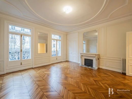 Appartamento a Champs-Elysées, Madeleine, Triangle d’or, Parigi