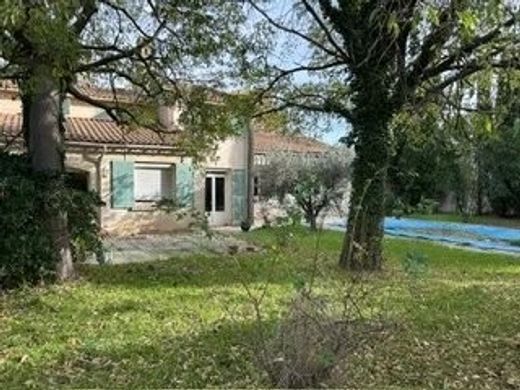 Luxury home in Arles, Bouches-du-Rhône
