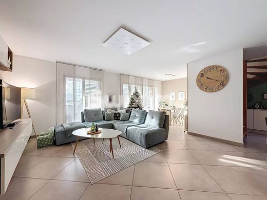 Appartement à Prévessin-Moëns, Ain
