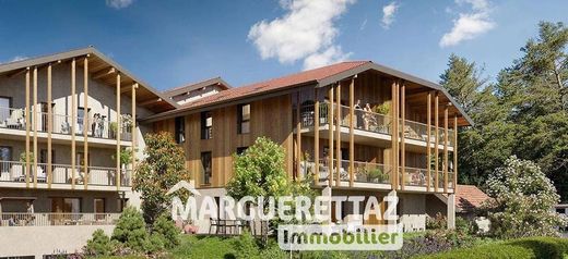 Apartment / Etagenwohnung in Verchaix, Haute-Savoie