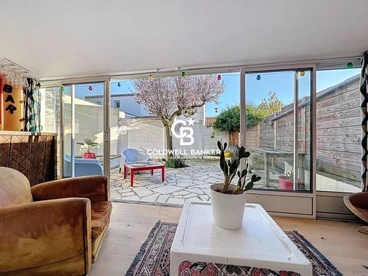 Πολυτελή κατοικία σε La Rochelle, Charente-Maritime