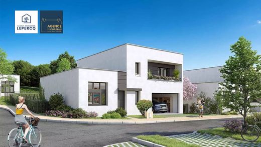 Элитный дом, Crépy-en-Valois, Oise