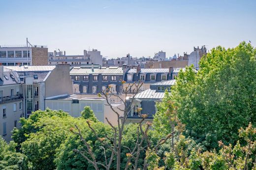 Apartment in Champs-Elysées, Madeleine, Triangle d’or, Paris