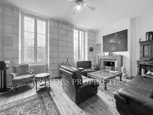 Πολυτελή κατοικία σε Μπορντό, Gironde