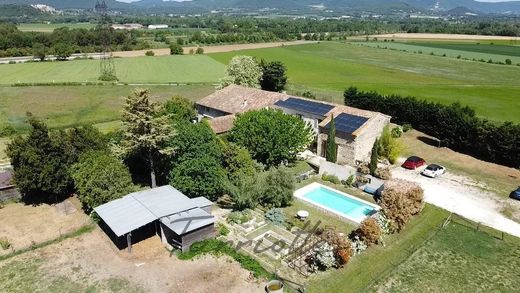 Rural or Farmhouse in Bonlieu-sur-Roubion, Drôme
