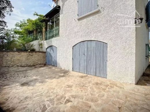 منزل ﻓﻲ Saint-Pantaléon-les-Vignes, Drôme