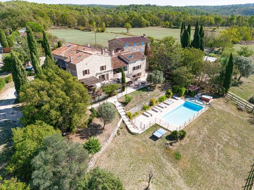 Hôtel à Fayence, Var