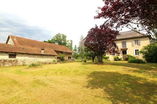 Luxus-Haus in Arbignieu, Ain