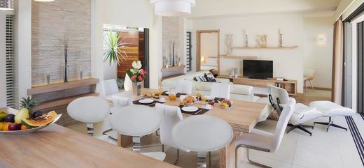 Villa in Grand Baie, Rivière du Rempart District