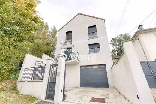 Maison de luxe à Chennevières-sur-Marne, Val-de-Marne