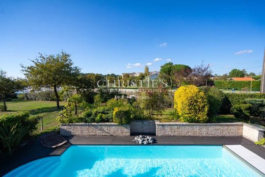 Luxury home in Lanton, Gironde