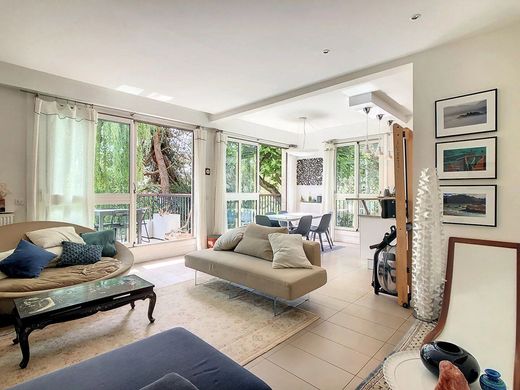 Apartment in Garches, Hauts-de-Seine