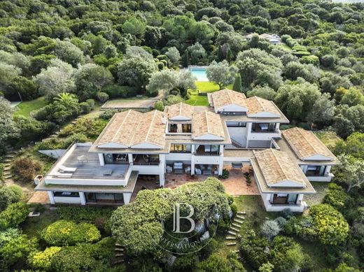 Maison de luxe à Coti-Chiavari, Corse-du-Sud