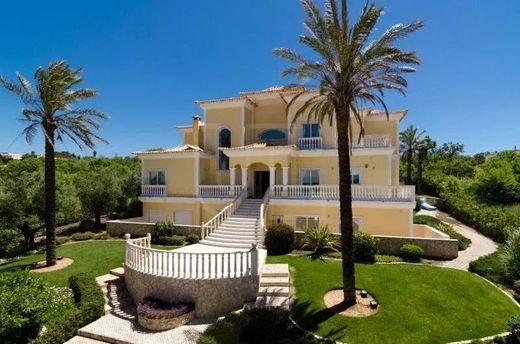 Βίλα σε Luz, Lagos