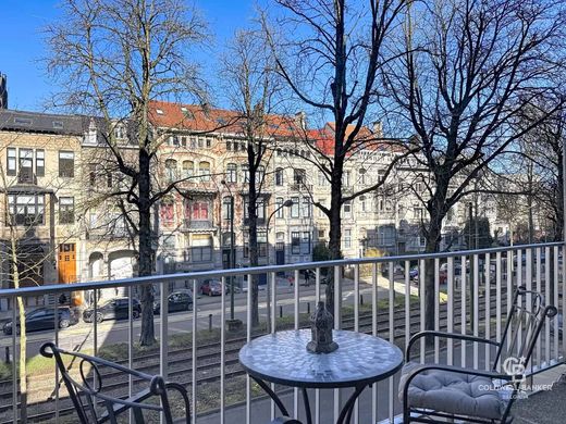Apartment / Etagenwohnung in Uccle/Ukkel, Region Brüssel-Hauptstadt