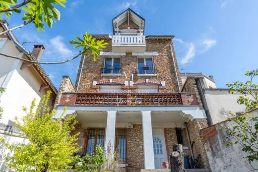 Luxury home in Vaux-sur-Seine, Yvelines