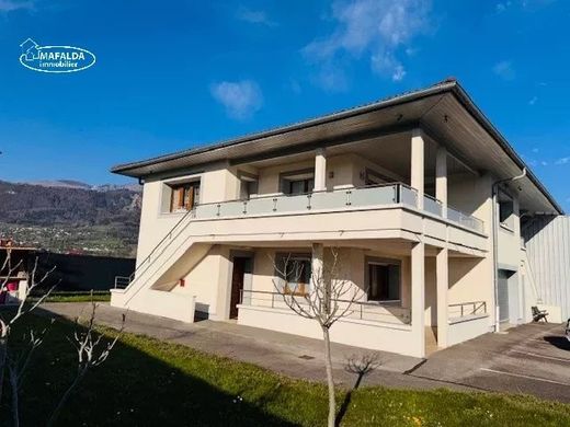 Элитный дом, Marignier, Haute-Savoie
