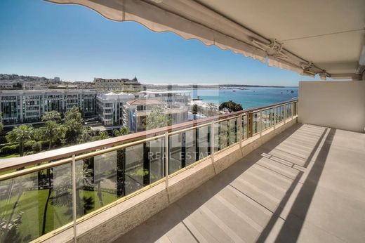 아파트 / 칸, Alpes-Maritimes