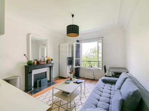 Apartment in La Muette, Auteuil, Porte Dauphine, Paris
