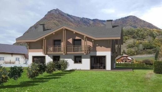 Luxe woning in Taninges, Haute-Savoie