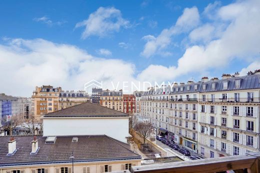 Appartamento a Montmartre, Abbesses, Grandes-Carrières, Parigi