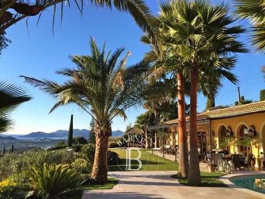 Willa w Mougins, Alpes-Maritimes