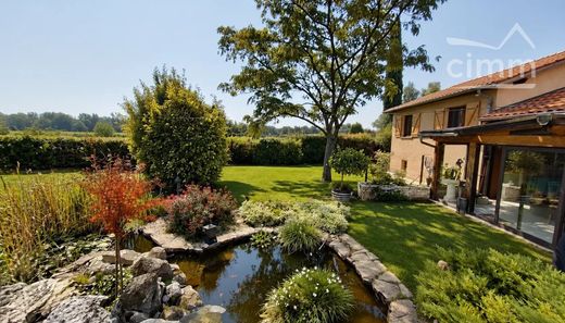 Luxury home in Vaulx-en-Velin, Rhône