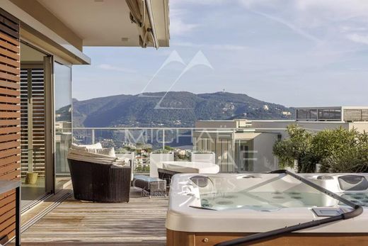 Apartment / Etagenwohnung in Nizza, Alpes-Maritimes