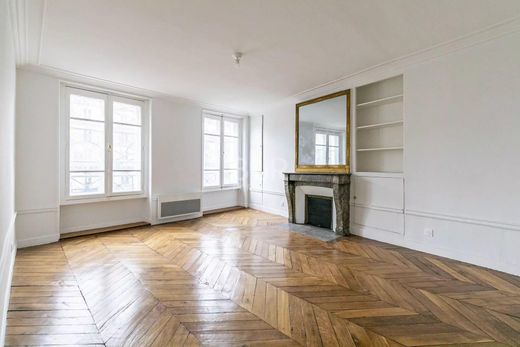 Apartment / Etagenwohnung in Temple, Rambuteau – Francs Bourgeois, Réaumur, Paris