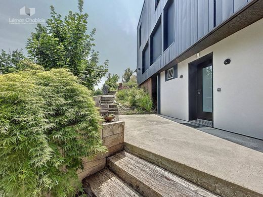 Casa di lusso a Thonon-les-Bains, Alta Savoia