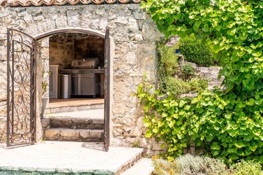 Villa en Mouans-Sartoux, Alpes Marítimos
